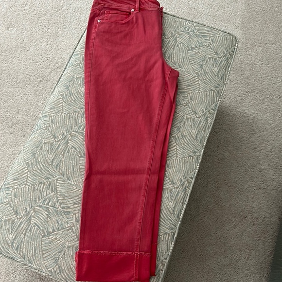 J.Jill Denim Authentic Fit Cropped jeans light Cherry red NWT Size 14 - Picture 2 of 8